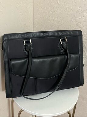 Mobile Edge Geneva Tote - notebook carrying case Briefcase Tote